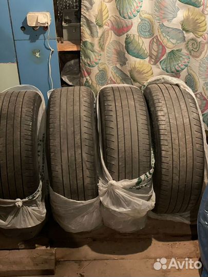 Bridgestone Dueler A/T 235/55 R20 102