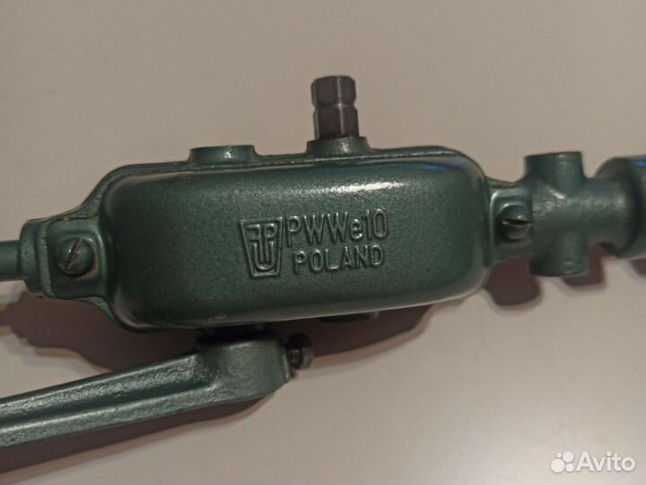 Раритетная дрель ручная механическая двускоростная