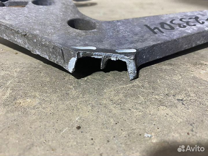 PD241009, кронштейн бампера левый Mercedes-Benz (Мерседес) Actros 4 11-18 (A9608850545)