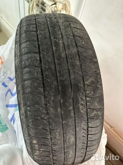 Yokohama dB Decibel E70 215/55 R17 93V