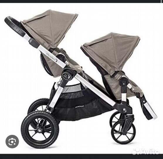 Коляска для двойняшек /погодок