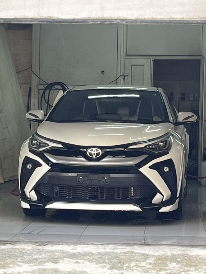 Toyota C-HR: фото из отзыва