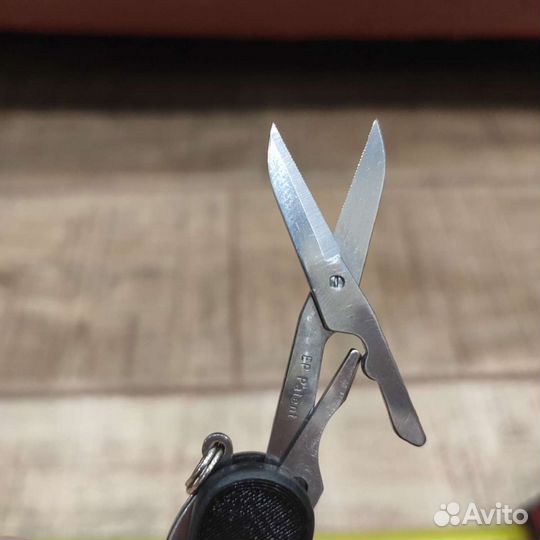 Швейцарский нож Wenger Esquire 65mm