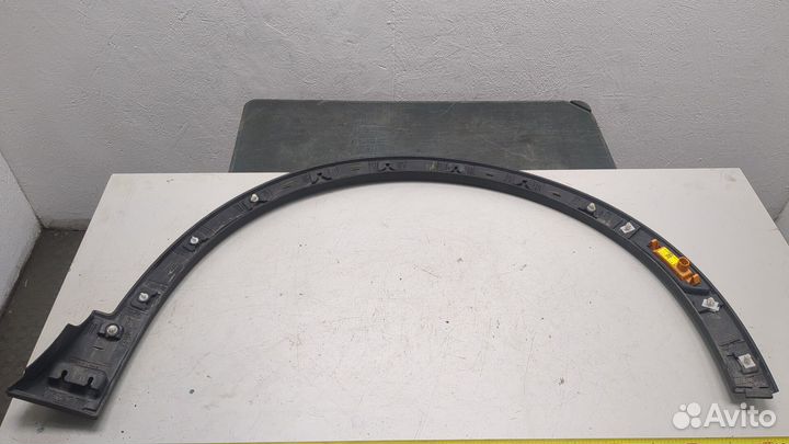 Молдинг крыла левое переднее Cadillac XT4, 2019