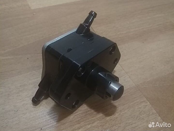 Бензонасос yamaha F30, F40, F50, F60 6с5-24410-00