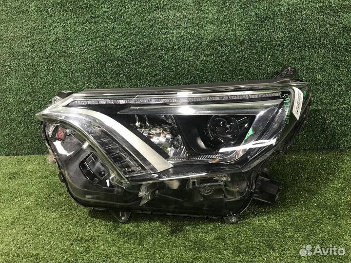 Фара левая Toyota RAV4