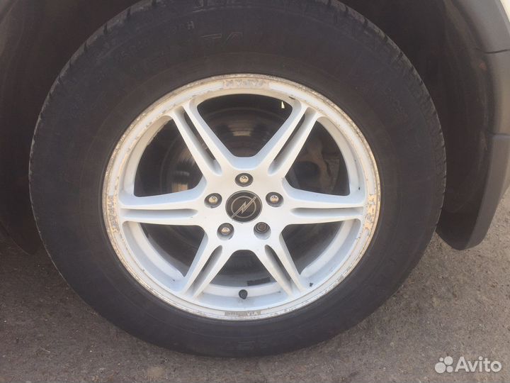 Continental CrossContact UHP E 215/65 R16 102T