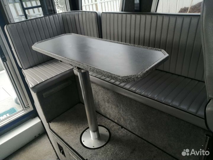 Катер Thunder Jet