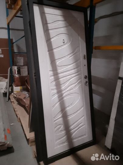 Двери входные железные