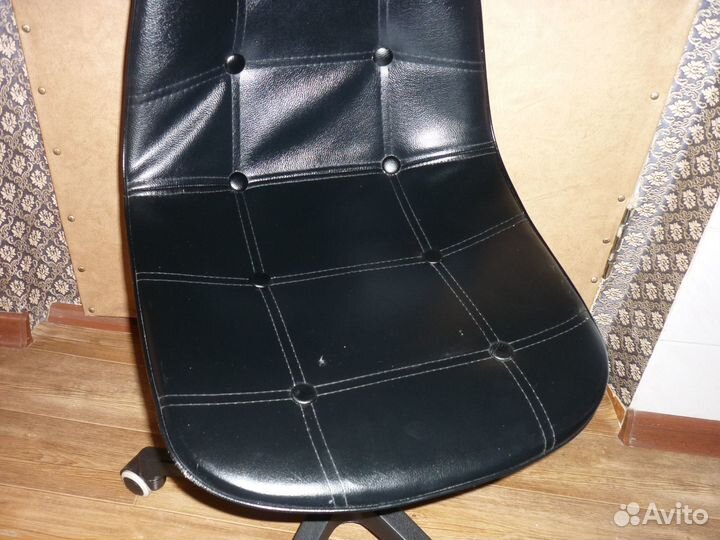 Компьютерный стул- кресло