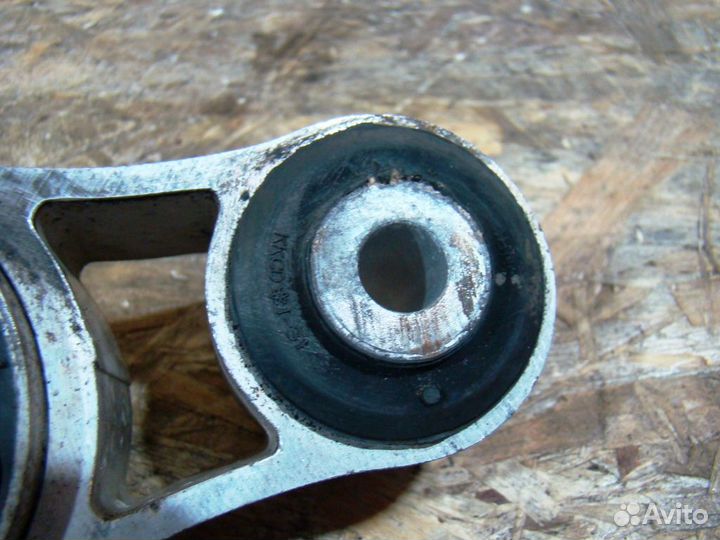 Mazda CX 7 Опора двигателя задняя