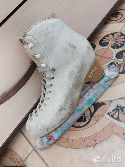 Фигурные коньки edea