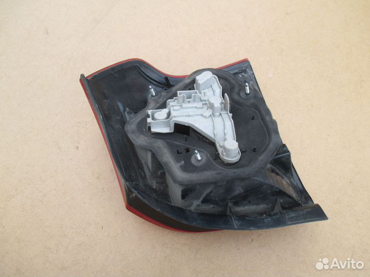 Фонарь задний правый Toyota Corolla E12 Хэтчбек