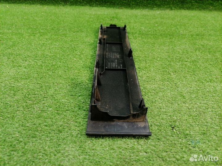 Крышка двигателя Opel Astra H Z16XER 2007