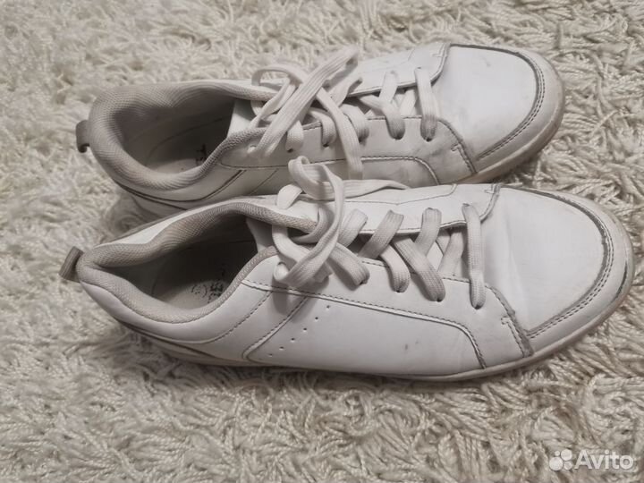 Продам кеды. Размер 40