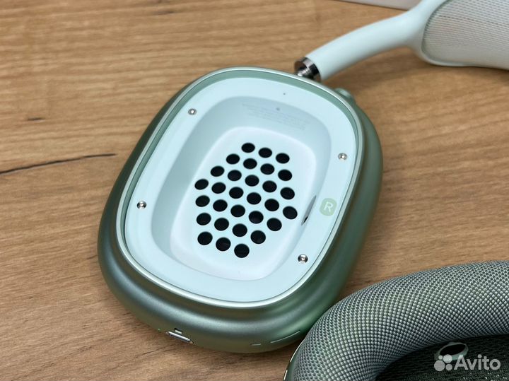 Apple Airpods max 2024 (зеленые)