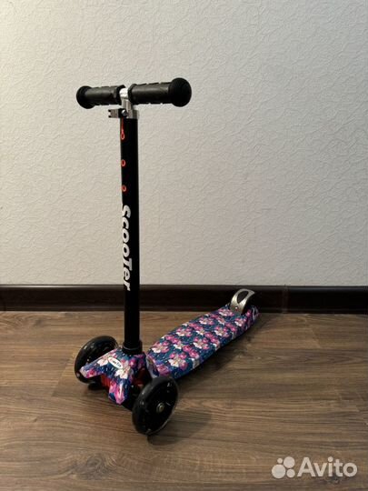 Самокат детский трехколесный Scooter maxi