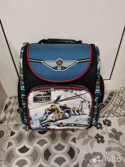 Школьный рюкзак