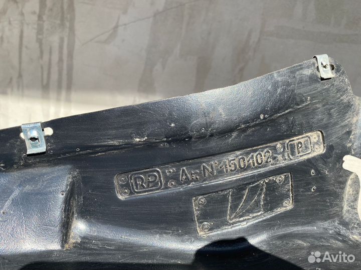 1323347qpolcarпыльник двигателя боковой левый