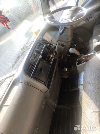 Mitsubishi Fuso Canter изотермический, 1996