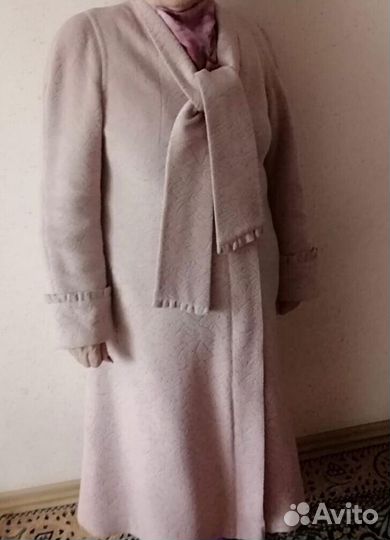 Демисезонное женское пальто