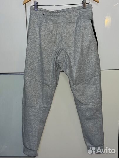 Штаны Nike Sportswear Tech Fleece