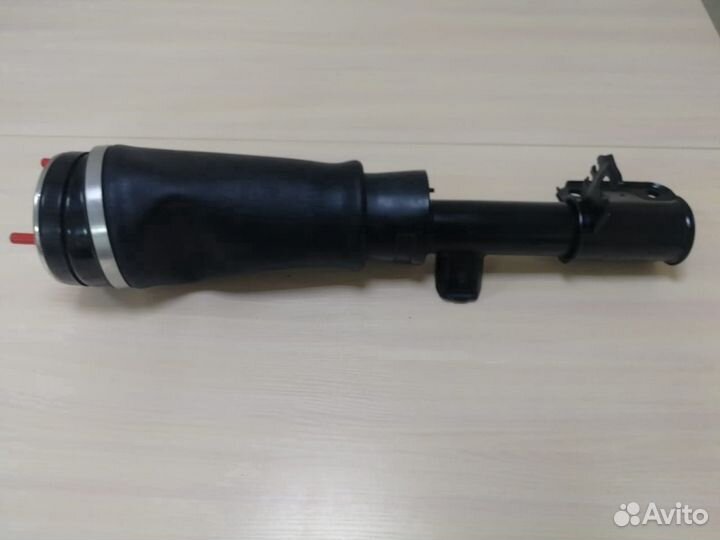 Передняя пневмостойка Рендж Ровер Л322 новая