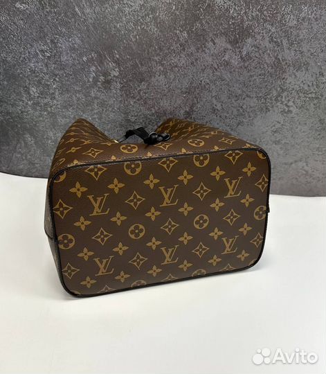 Louis Vuitton Сумка NeoNoe M44021