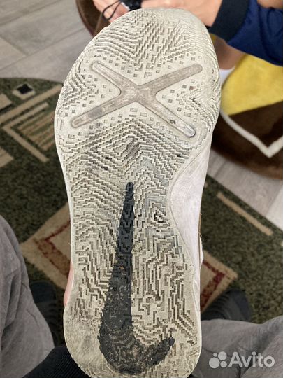 Кроссовки nike. Басскетбольные