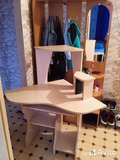 Компьютерный стол