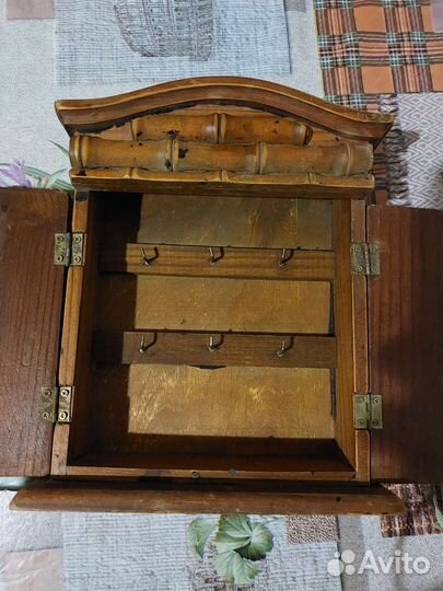 Ключница из бамбука Стариная