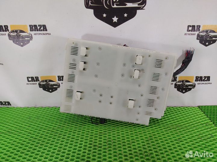 Блок предохранителей