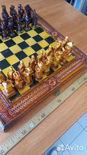 Шахматы ручной работы из дерева