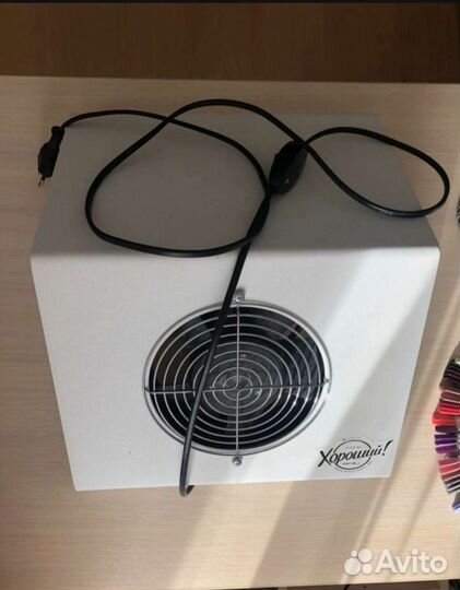 Пылесос маникюрный