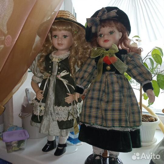 Кукла фарфоровая коллекционная