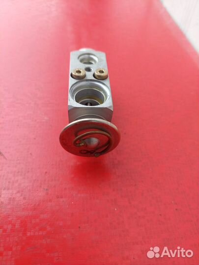 Клапан кондиционера BMW E38