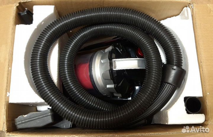 Пылесос Starwind SCM4410 2100Вт