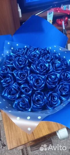 Букет из атласных роз