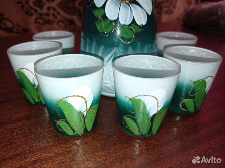 Графин с рюмками