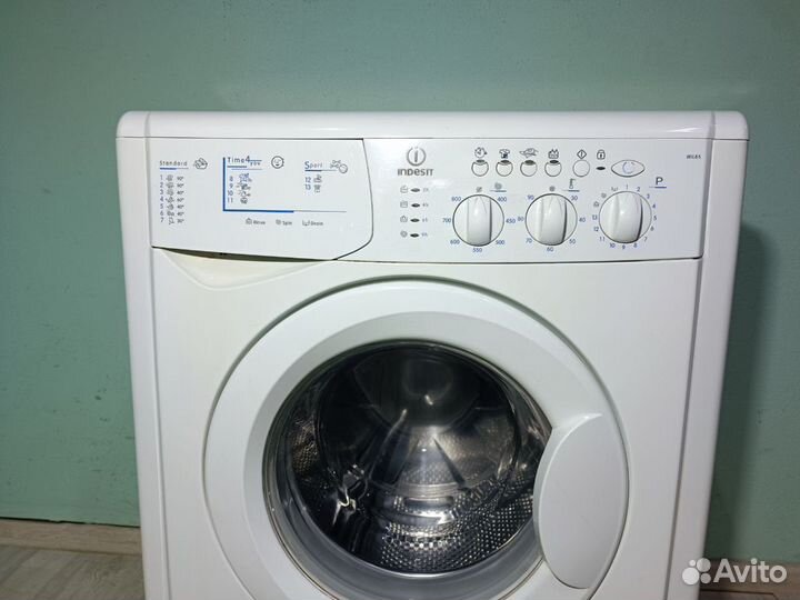 Стиральная машинка Италия Indesit WIL85 Гарантия