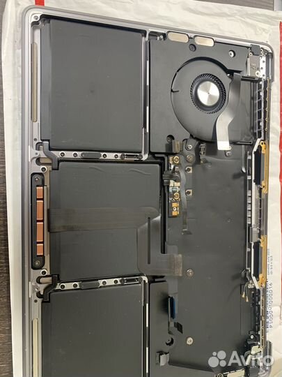 Macbook pro m1 a2338 на запчасти