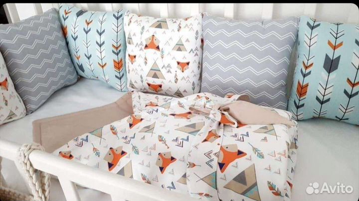 Бортики-подушки в кроватку + конверт-одеяло