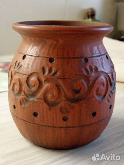 Посуда из красной глины, новая