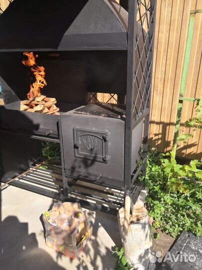 Мангал с крышей