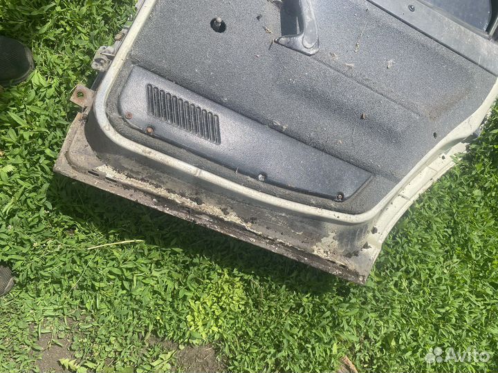 Дверь задняя правая 2110-2112