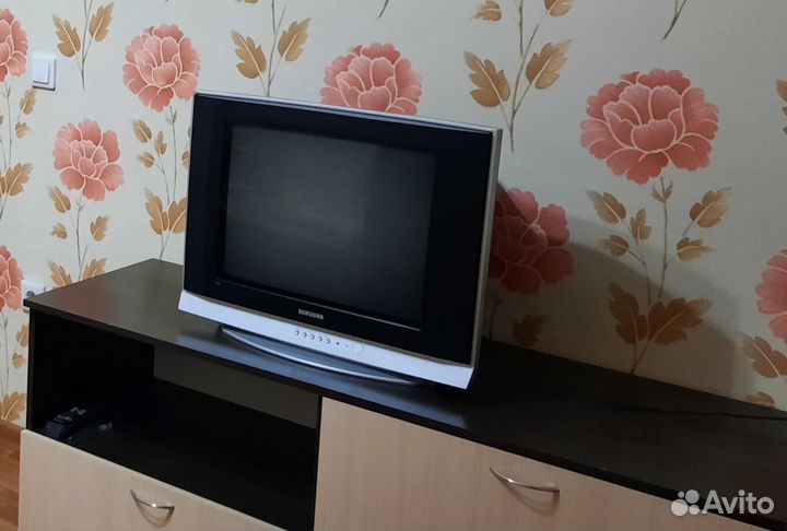 Телевизор samsung