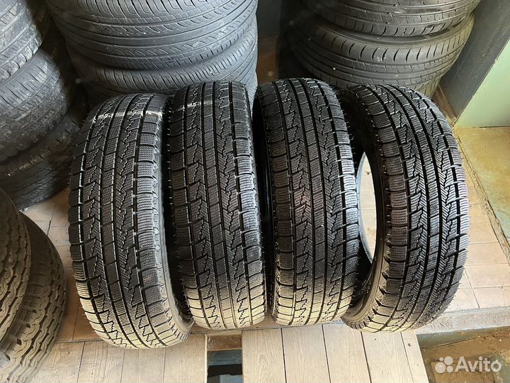 Roadstone Winguard Ice 185/65 R15