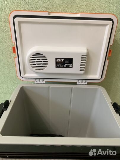 Переносной холодильник