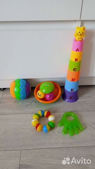 Развивающие игрушки для малышей