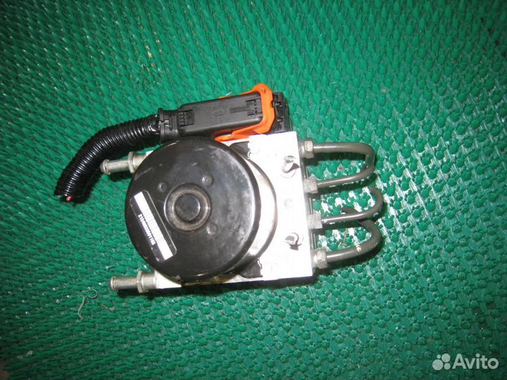 Насос ABS Subaru Legacy/ Outback BM/B14 2010